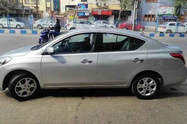 Renault Scala RXL PETROL 2016