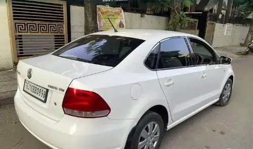 Volkswagen Vento 1.5 TDI Comfortline 2012