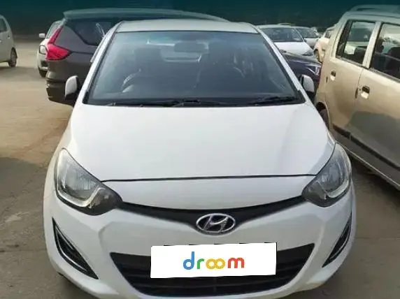 Hyundai i20 Sportz 1.2 2013