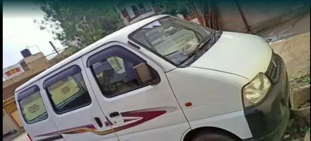 Maruti Suzuki Eeco 5 STR With A/C+HTR 2011