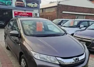 Honda City S i-VTEC 2015