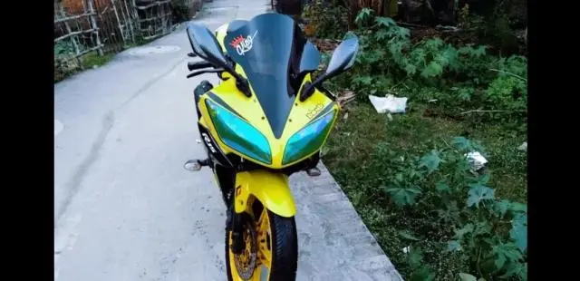 Yamaha YZF-R15 2.0 150cc 2015