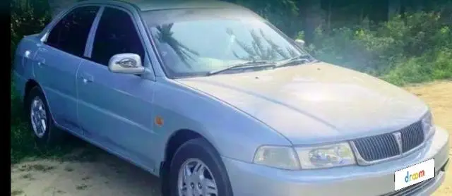 Mitsubishi Lancer GLXI 1.5 2002