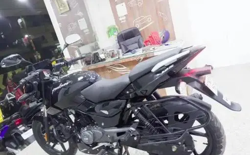 Bajaj Pulsar 125cc Disc BS6 2021