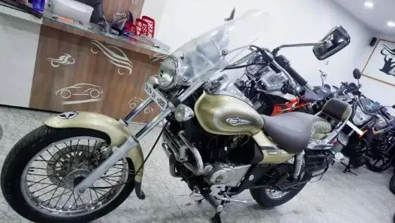 Bajaj Avenger Cruise 220 2016