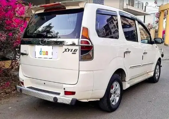 Mahindra Xylo E8 BS III 2011