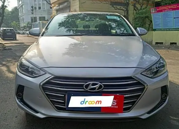 Hyundai Neo Fluidic Elantra 1.6 SX MT CRDi 2017