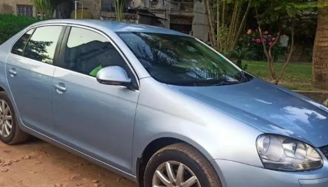 Volkswagen Jetta 2.0L TDI Highline 2011