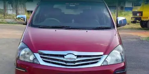 Toyota Innova 2.5 G 7 STR BS III 2006