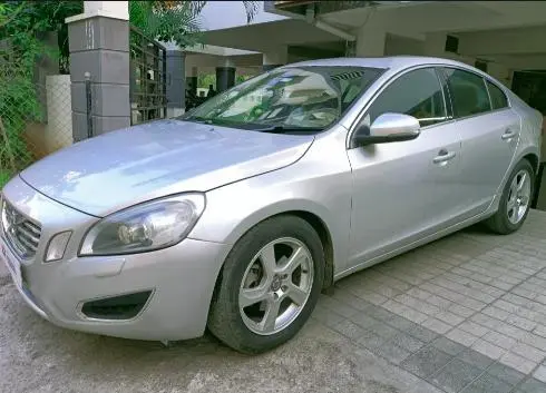 Volvo S60 Summum D5 2012
