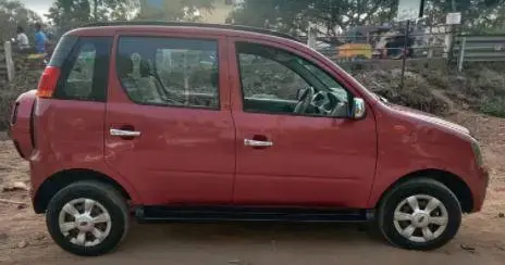 Mahindra Quanto C6 2012