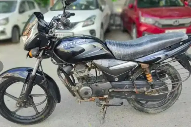 Bajaj Platina 100cc 2011