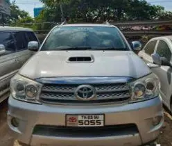Toyota Fortuner 3.0 4X4 MT 2010
