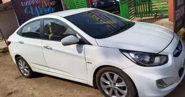 Hyundai Verna 1.6 CRDI SX (O) AT 2011