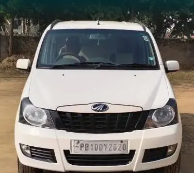 Mahindra Quanto C6 2012