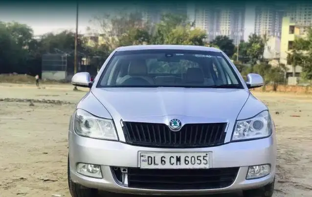 Skoda Laura ELEGANCE 2.0 TDI CR MT 2013