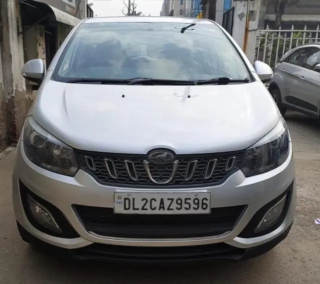 Mahindra Marazzo M6 7 STR 2018