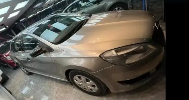 Skoda Rapid ELEGANCE 1.6 TDI MT 2012