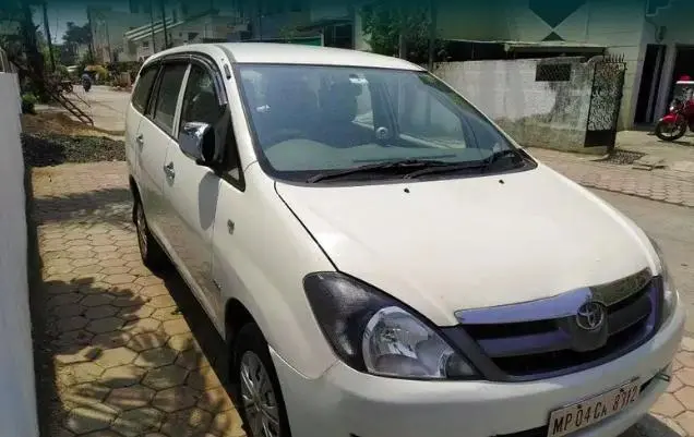 Toyota Innova 2.0 E 2007