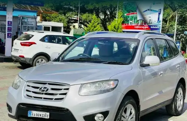 Hyundai Santa Fe 2WD MT 2011