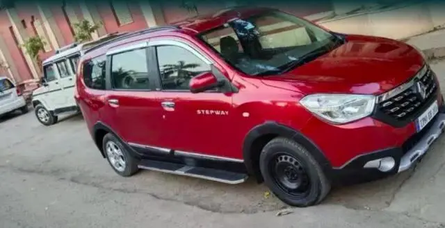 Renault Lodgy 110 PS RXZ 7 STR STEPWAY 2017
