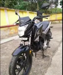 Honda CB Hornet 160R CBS 2016