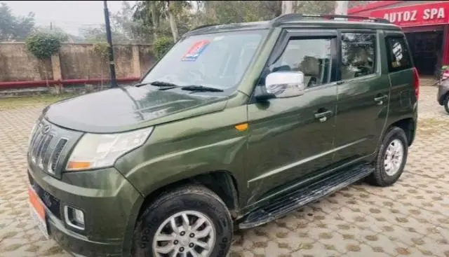 Mahindra TUV300 T8 2017