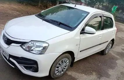 Toyota Etios Liva G 2017
