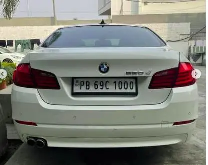 BMW 5 Series 520d 2011