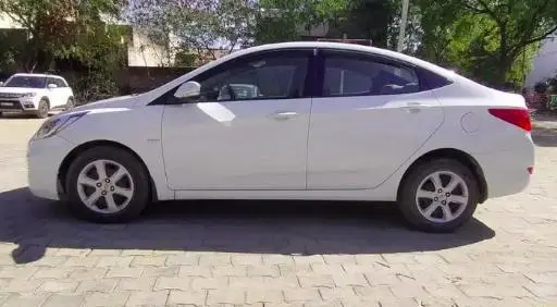Hyundai Verna 1.6 CRDI EX 2011