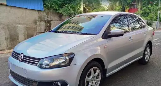 Volkswagen Vento 1.6L Highline 2014