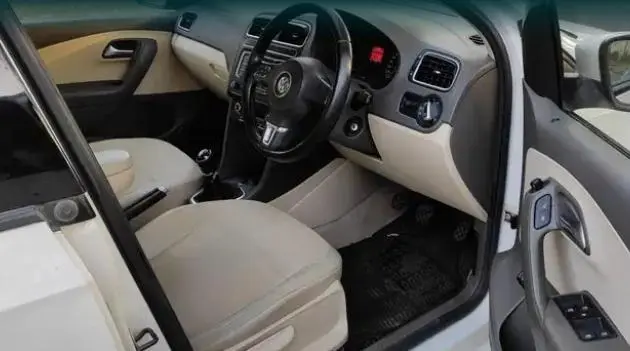 Volkswagen Vento 1.6 MPI Highline Plus 2014