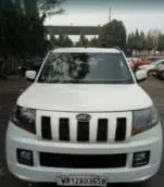 Mahindra TUV300 T10 2018