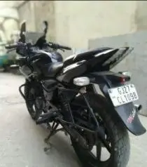 Bajaj Pulsar 220cc 2016