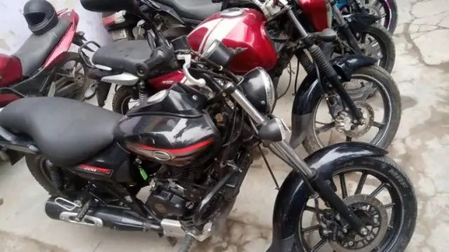Bajaj Avenger Street 220 2015