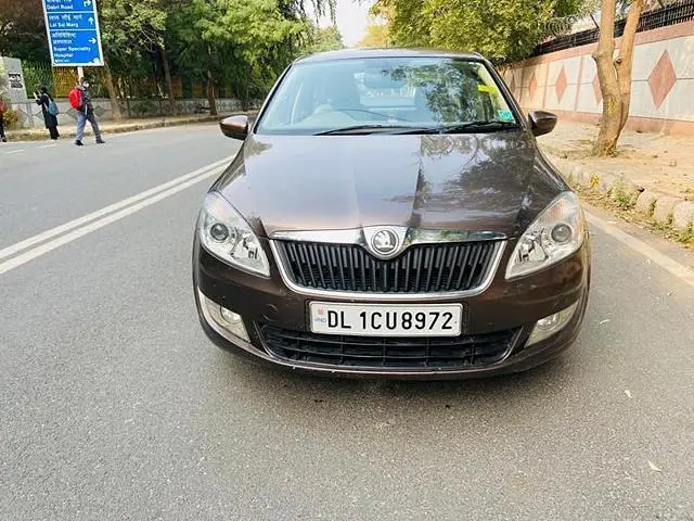 Skoda Rapid 1.5 TDI CR Style Plus AT 2016