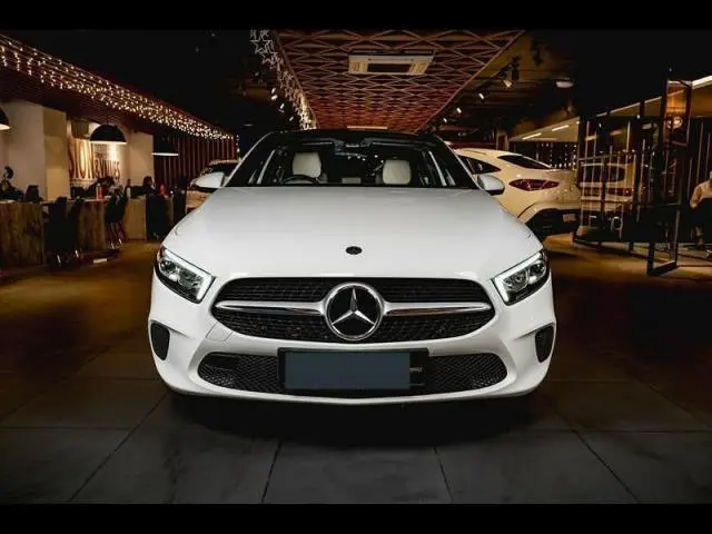 Mercedes-Benz A-Class Limousine 200d 2021