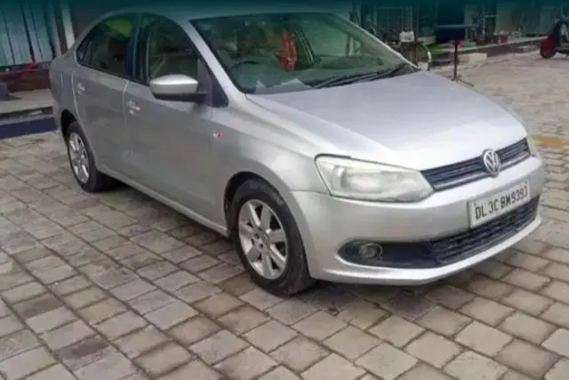 Volkswagen Vento Highline Petrol AT 2010