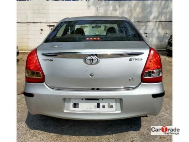 Toyota Etios Liva G 2012