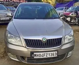 Skoda Laura AMBIENTE 2.0 TDI CR AT 2013