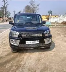 Mahindra Scorpio S10 2016