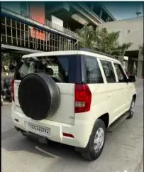 Mahindra TUV300 T6 Plus 2015