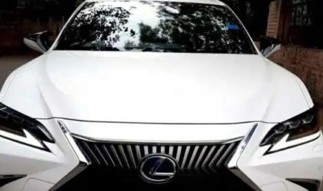 Lexus ES 300H 2021