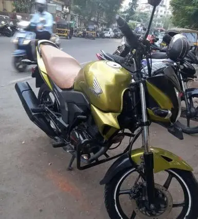 Honda CB Trigger 150cc 2015