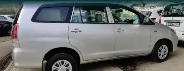 Toyota Innova 2.5 G 2011