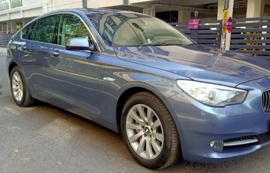 BMW 5 Series GT 530d 2010