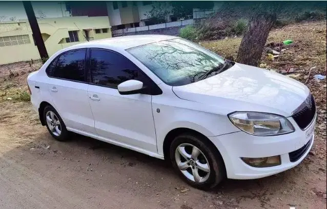 Skoda Rapid 1.5 TDI CR Elegance Plus 2013
