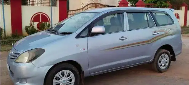 Toyota Innova 2.5 VX 7 STR BS III 2011