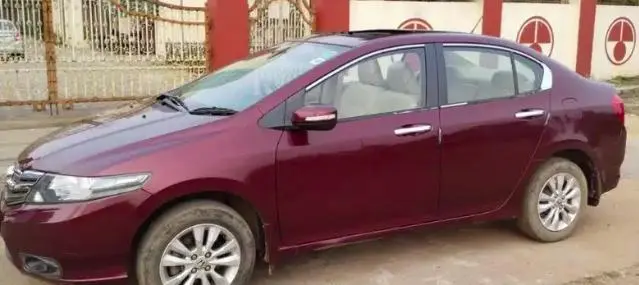 Honda City S i-VTEC 2013