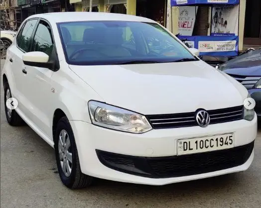 Volkswagen polo Trendline 1.2L (D) 2012
